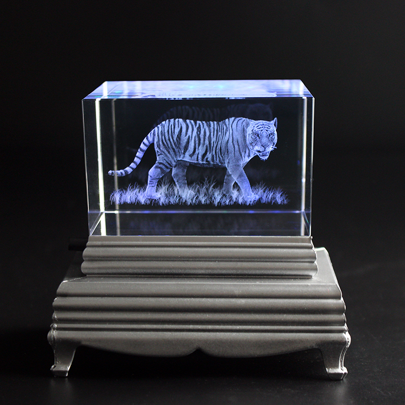K9 Crystal Tiger Model Statue  - Paper Weight Crystal recension och pris
